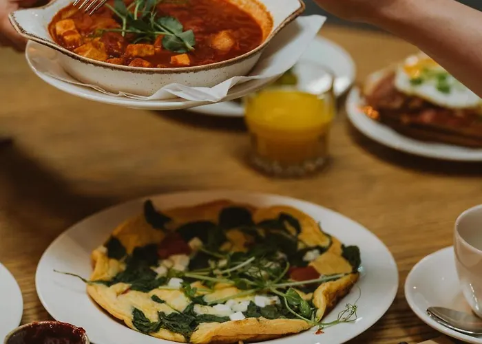 普罗弗罗茨瓦夫斯塔勒米亚斯托酒店 3*