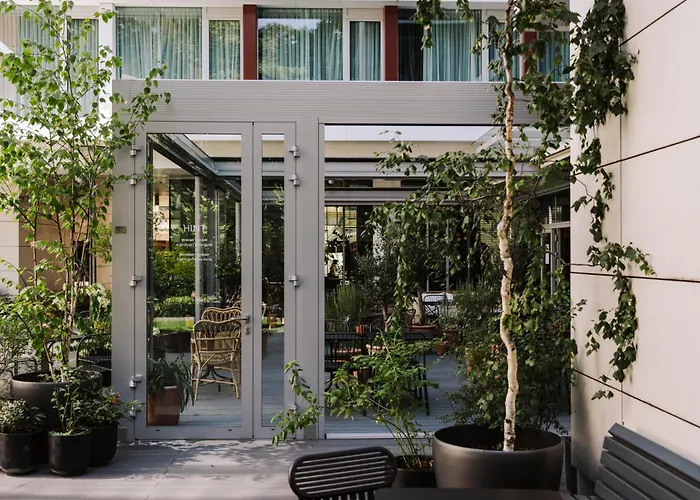 プロ スタレ ミャスト ホテル 3*